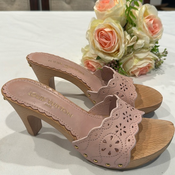 Authentic Louis Vuitton Charlotte leather mules - Picture 1 of 12